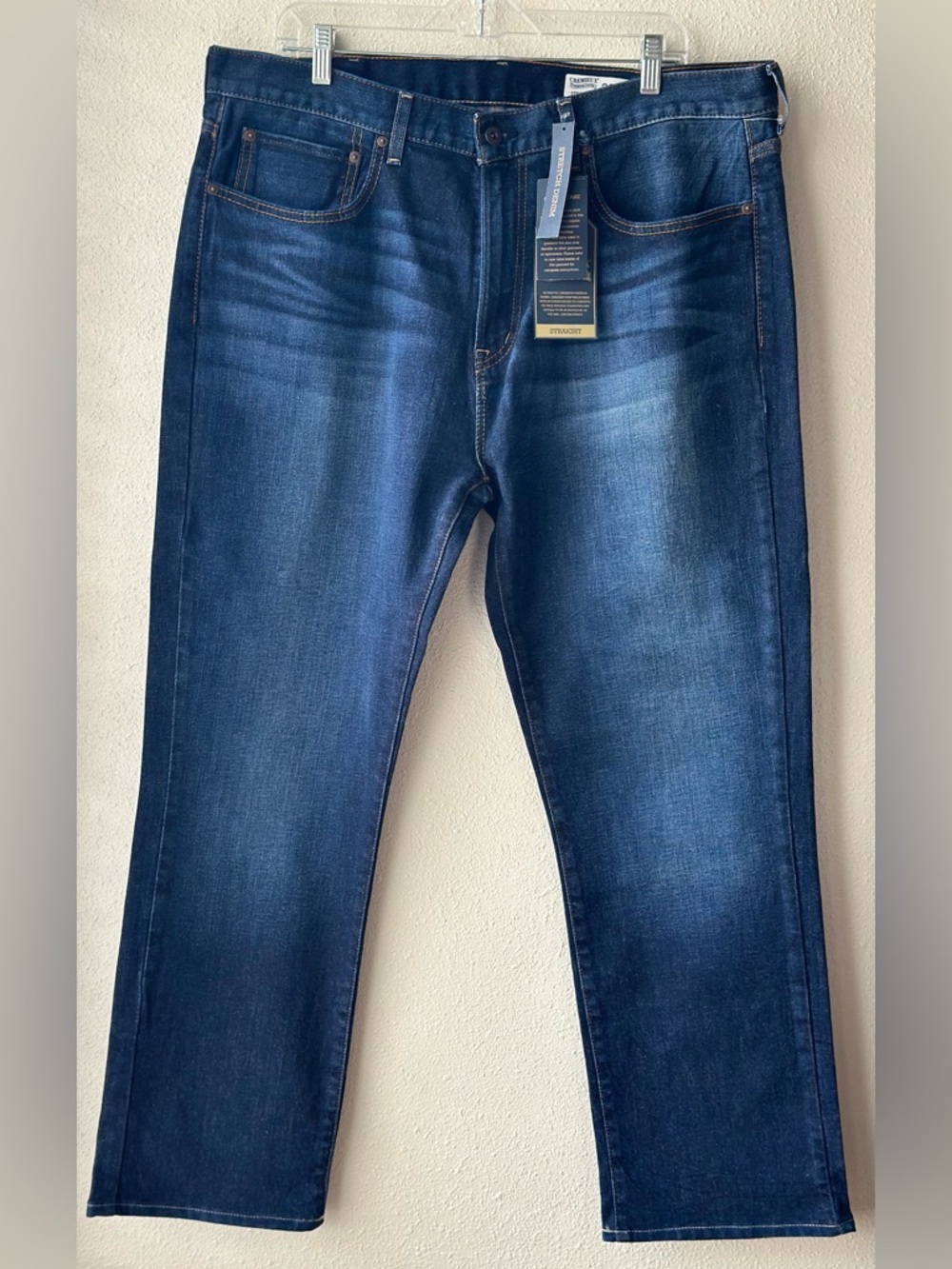 Daniel Cremieux Men's Straight Jeans in Dark Blue